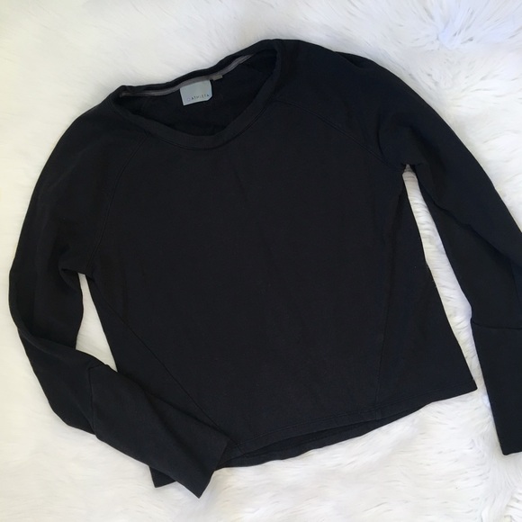 Athleta Tops - Athleta Black Long Sleeve Cropped Shirt